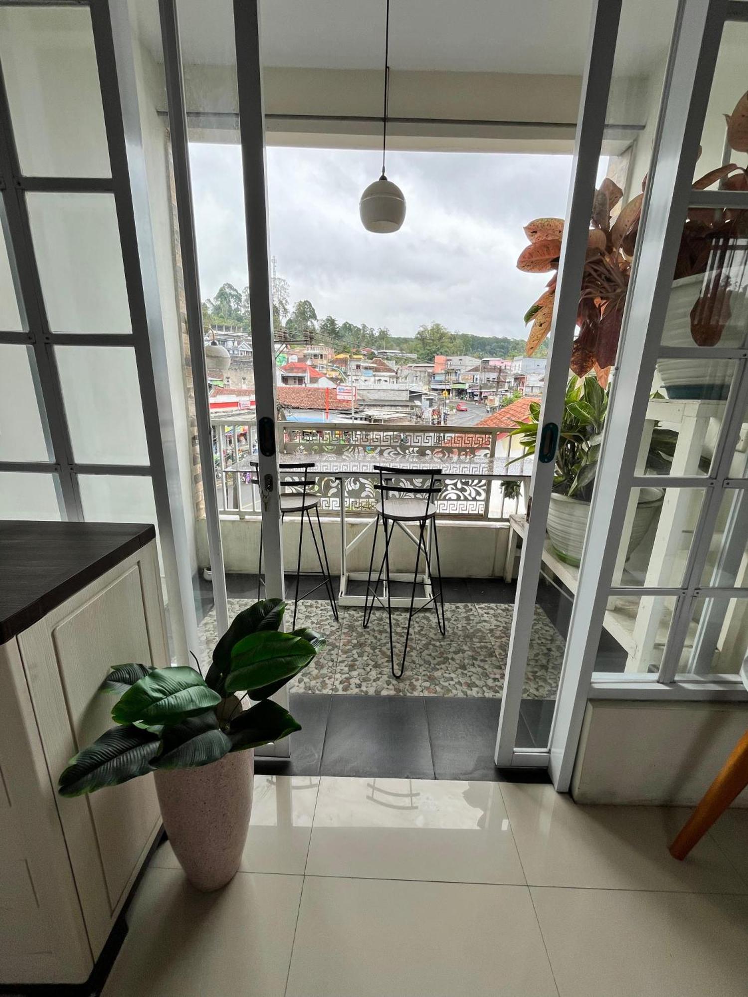 Java Hostel Tumpak Sewu Sidomukti Экстерьер фото